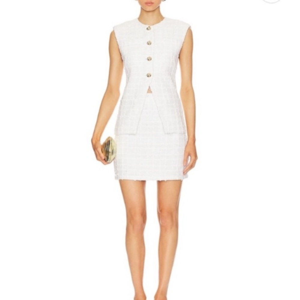 Elegant White Sleeveless Dress with Gold Buttons
